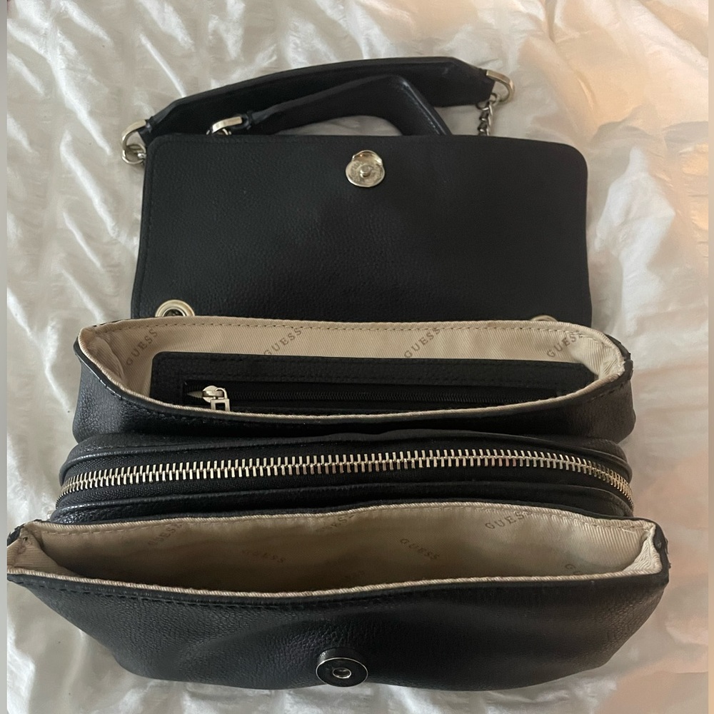 Black and silver Guess Handbag - Picture 4 of 7